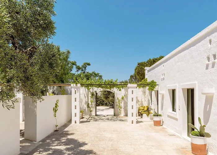 Masseria Narducci Montalbano (Apulia)